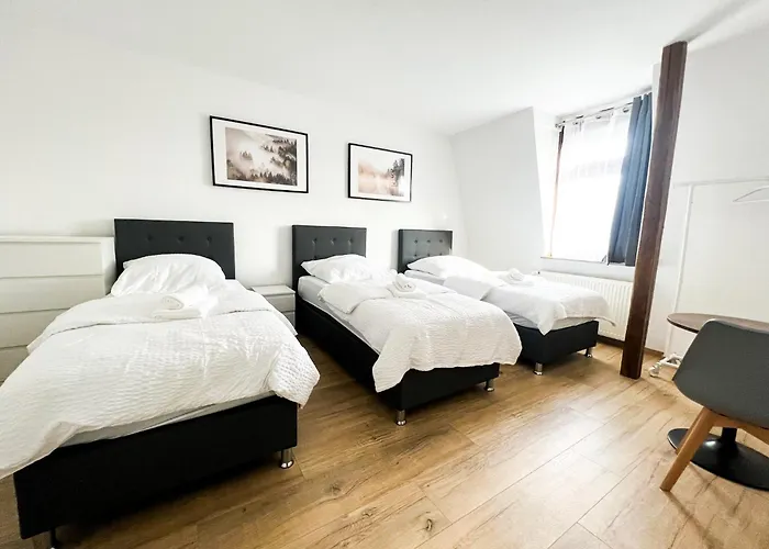Apartament House Deluxe - 15min To Dus & Free Parking *