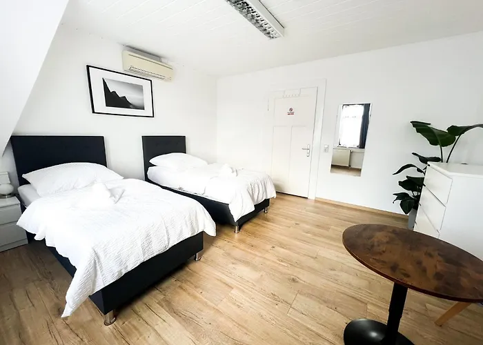 House Deluxe - 15min To Dus & Free Parking Apartament Krefeld